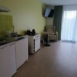 Relais Les Rives Du Apartahotel Coulonges-sur-Sarthe